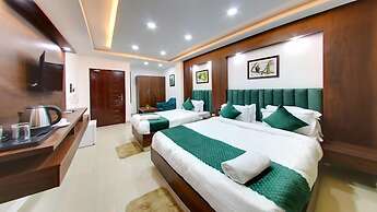 HOTEL GK PALACE