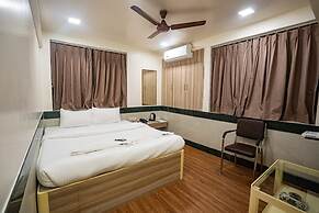 Hotel The Royal Nest