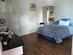 Blackbutt Motel