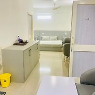 Lords Studio Inn Chintpurni