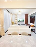 Charm Luxe Homes