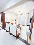 Charm Luxe Homes