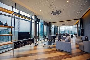 Ceylonz Suites by Mana Mana