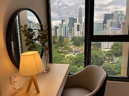 Ceylonz Suites by Mana Mana
