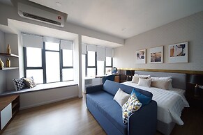 Ceylonz Suites by Mana Mana