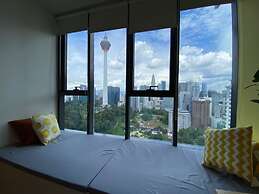 Ceylonz Suites by Mana Mana