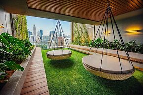 Ceylonz Suites by Mana Mana