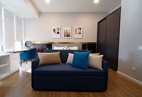 Ceylonz Suites by Mana Mana