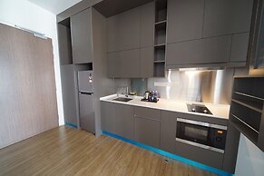Ceylonz Suites by Mana Mana