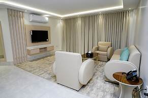 Nouf plaza
