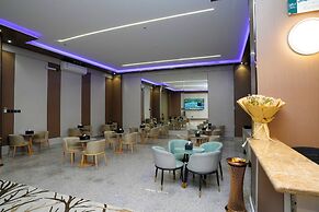 Nouf plaza