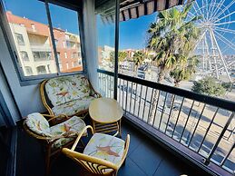 Waterfront Retreat Near the Beach