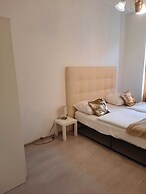 Budget 2BR Apartment For Extended Stay