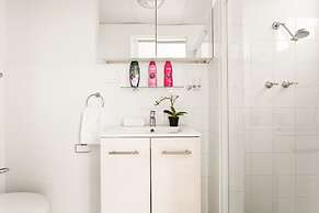 Chic Studio With a Pool and Moments From Shop