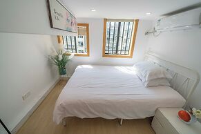 Book and Bed - East Nanjing Road