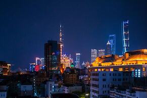 Book and Bed - East Nanjing Road