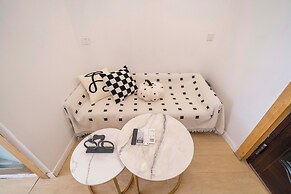 Book and Bed - East Nanjing Road