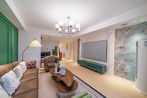 Book and Bed - East Nanjing Road