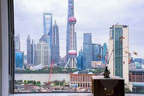 Book and Bed - East Nanjing Road