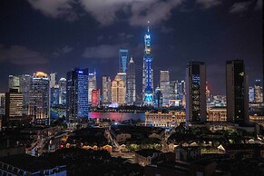 Book and Bed - East Nanjing Road