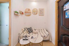 Book and Bed - East Nanjing Road