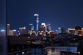 Book and Bed - East Nanjing Road
