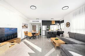 Prestige 4BR Breathtaking Sea Views