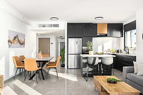 Prestige 4BR Breathtaking Sea Views