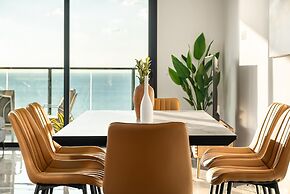 Prestige 4BR Breathtaking Sea Views