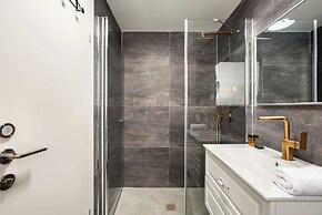 Prestige 4BR Breathtaking Sea Views