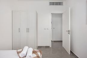 Prestige 4BR Breathtaking Sea Views