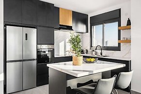 Prestige 4BR Breathtaking Sea Views