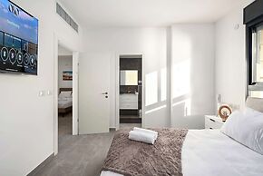 Prestige 4BR Breathtaking Sea Views