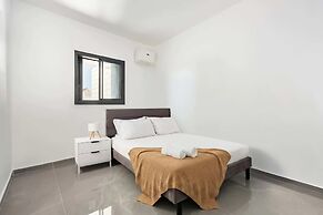 Prestige 4BR Breathtaking Sea Views