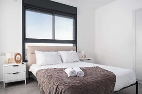 Prestige 4BR Breathtaking Sea Views