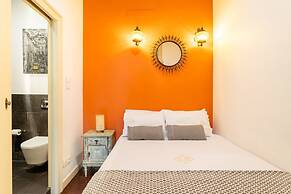 Artistic Alfama 4BR Cathedral Views Tram 28