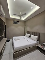HOTEL GEETANJALI
