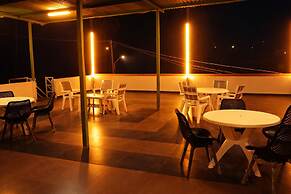 HOTEL GEETANJALI