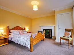 West Lodge