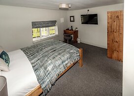 Wheatsheaf Inn