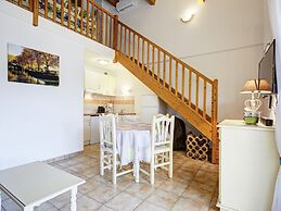 Quiet 6-guest Apartment in Homps
