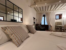Vicolo Della Scala Rooms - Il Sole