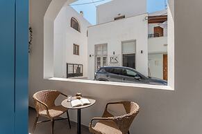 Blue Art Suites