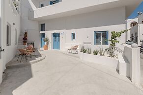 Blue Art Suites