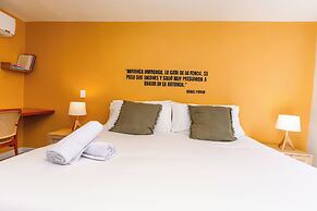 HOTEL LIBRERIA CAFE DE POMBAL