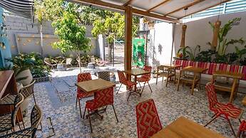 HOTEL LIBRERIA CAFE DE POMBAL
