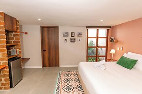 HOTEL LIBRERIA CAFE DE POMBAL