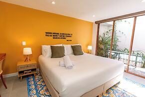 HOTEL LIBRERIA CAFE DE POMBAL