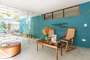 HOTEL LIBRERIA CAFE DE POMBAL