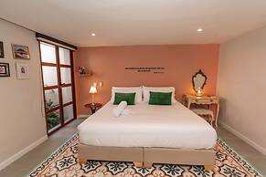 HOTEL LIBRERIA CAFE DE POMBAL